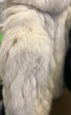 VTG Saga Real Fox White Fur Long Sleeve size XL