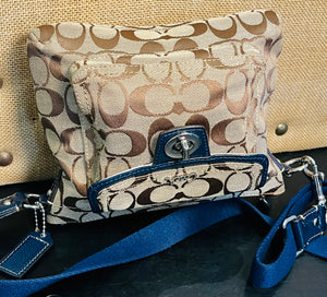 COACH Early 2000s Penelope Sig Small Turnlock Crossbody w Blue Patent Detail