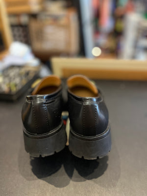 Nine West Black Loafers w Gold Hardware sz9 Women