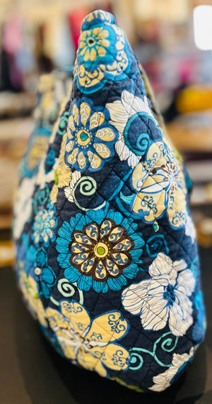 Vera Bradley Mod Blue Floral Pattern 12”x13” Shoulder Bag Magnetic Snap Closure