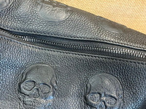 IO Pelle 14” Black Skulls Shoulder Zip Bag Italian Leather Exc Condition! used