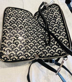 Vera Bradley Classic 6.5” RFID All-in-One Crossbody Wallet Adjustable Strap BLACK 🔥