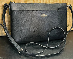 COACH Black Kitt Messenger Crossgrain Crossbody Strap Like Brand New!