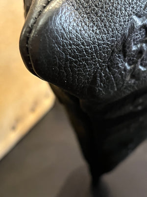 IO Pelle 14” Black Skulls Shoulder Zip Bag Italian Leather Exc Condition! used