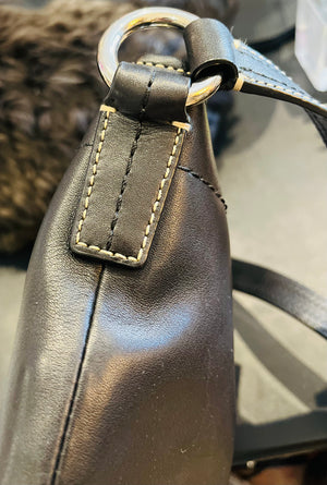 Authentic COACH SoHo Small Black White Stitch Crossbody Swing back Bag