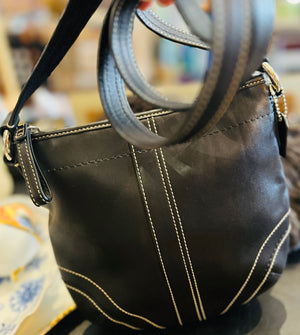 Authentic COACH SoHo Small Black White Stitch Crossbody Swing back Bag