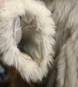 VTG Saga Real Fox White Fur Long Sleeve size XL