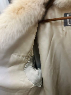VTG Saga Real Fox White Fur Long Sleeve size XL