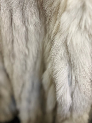 VTG Saga Real Fox White Fur Long Sleeve size XL