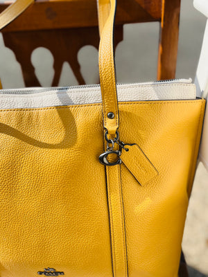 COACH Vtg Yellow w White Band 16” Large Zip Shoulder Bag Purse GR8 Used Condition!