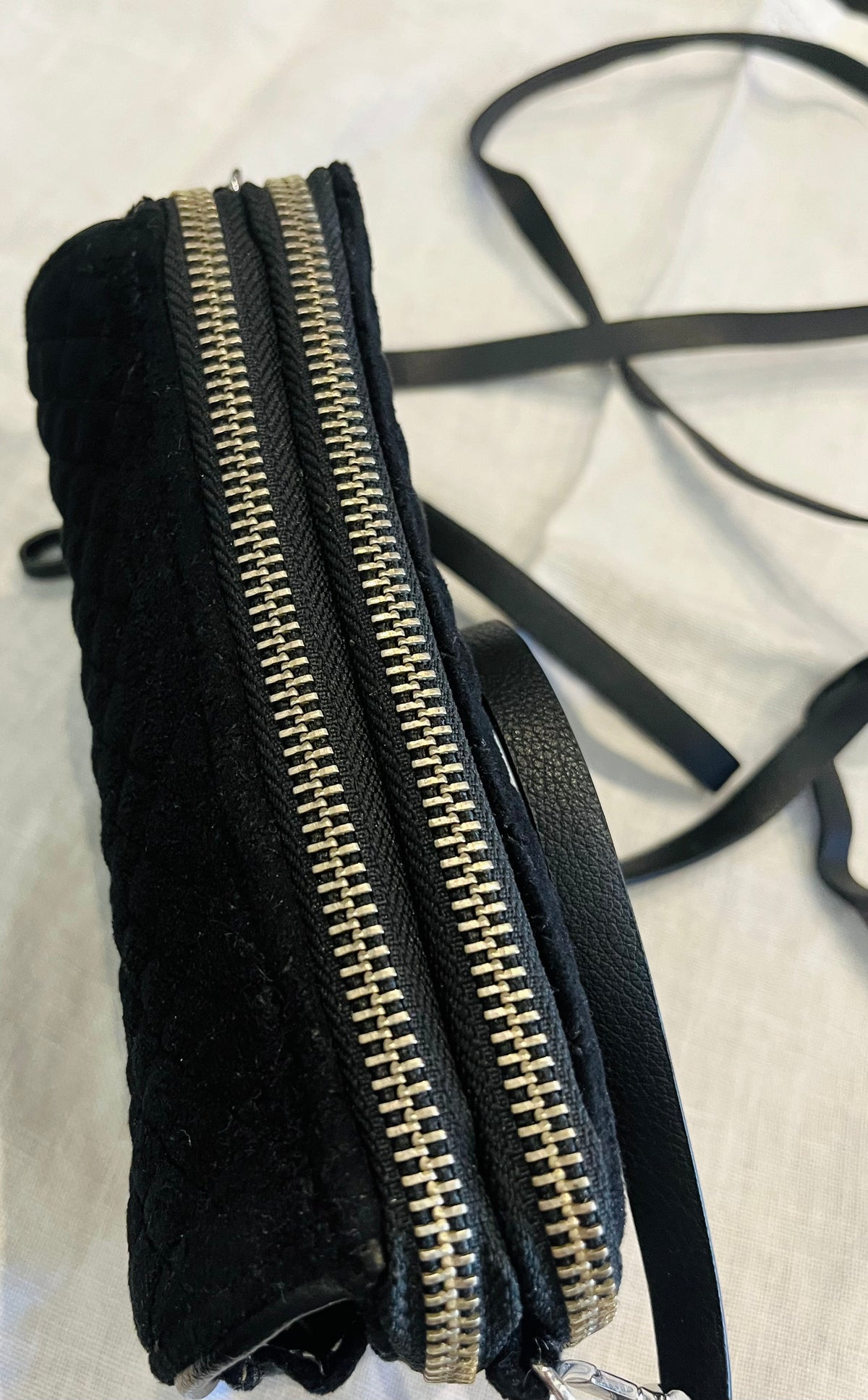 Vera Bradley Classic 6.5” RFID All-in-One Crossbody Wallet Adjustable Strap BLACK 🔥