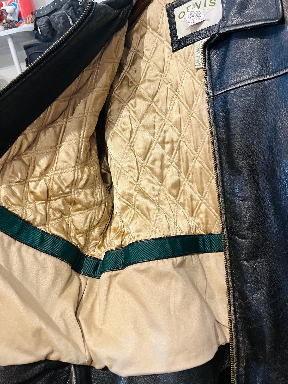 ORVIS (Discontinued) VTG Black Distressed Leather Lined Jacket Size L
