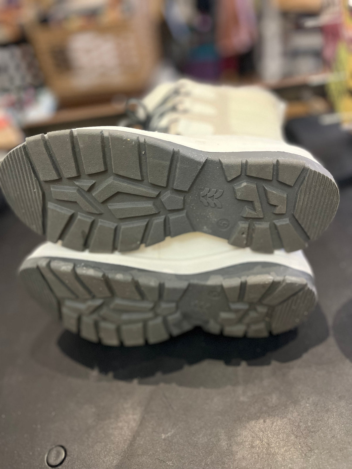 Thermalite White Snow Boots Lace Up Fleece Trim Sz5