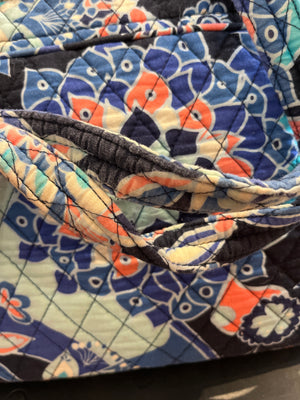 Vera Bradley Lotus Flower Blue Medium 15” W x 10” H Zip Up Bag Gently Used