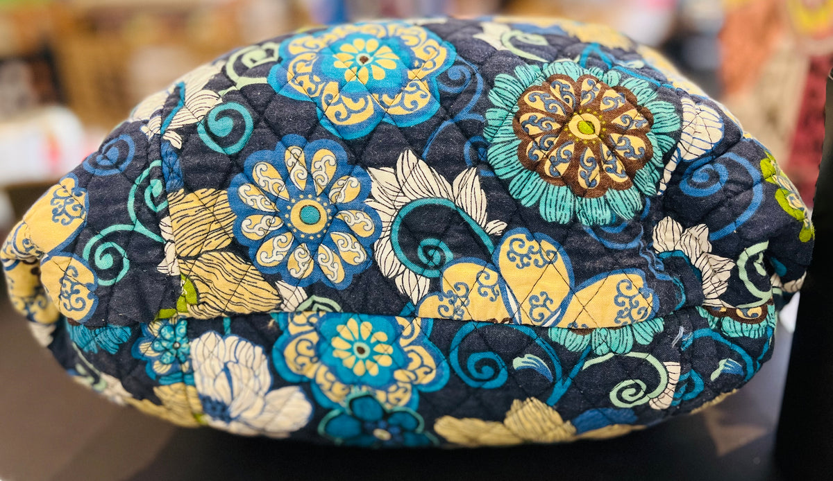 Vera Bradley Mod Blue Floral Pattern 12”x13” Shoulder Bag Magnetic Snap Closure