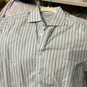 Men’s Charles Tyrwhitt Non Iron Extra Slim Fit 15 1/2 33”Blue Pin Stripes USED