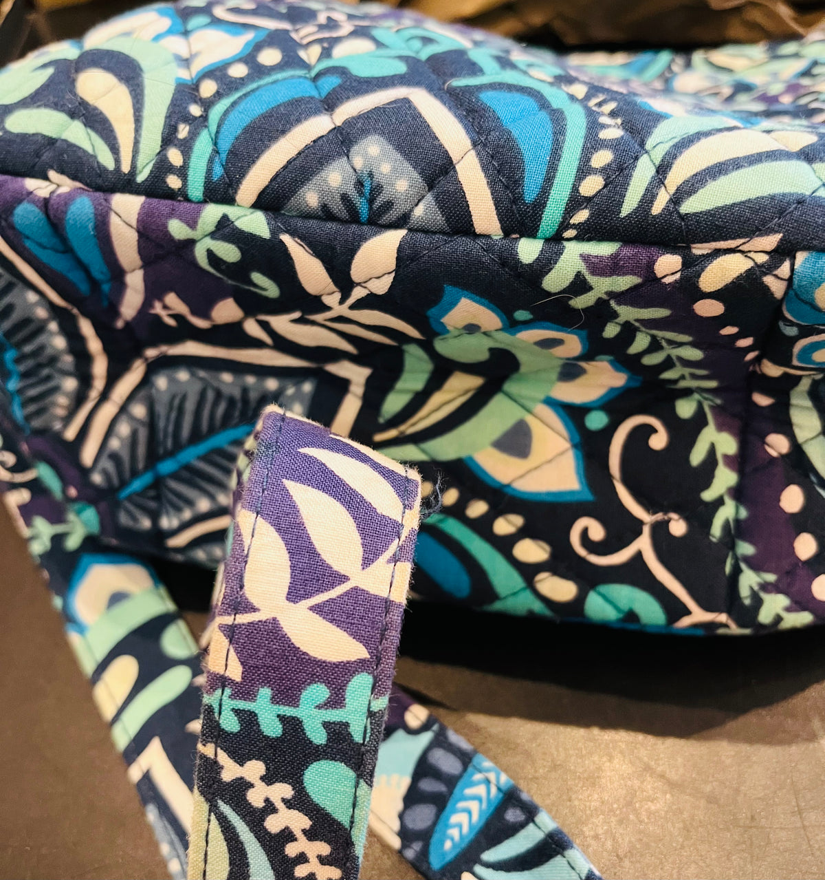 Vera Bradley Blue Floral Small Medium Side Pockets Crossbody Gently Used Bag 11” W x 8” H