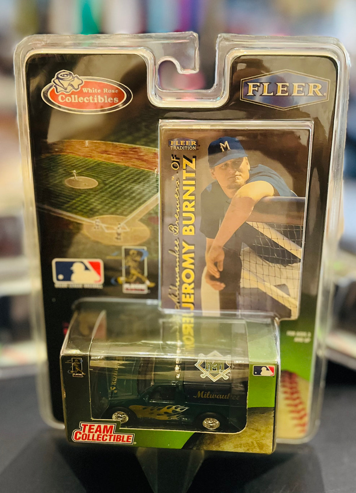 Vtg White Rose Collectibles by Fleer Baseball Diecast Vehicle and Trading Card