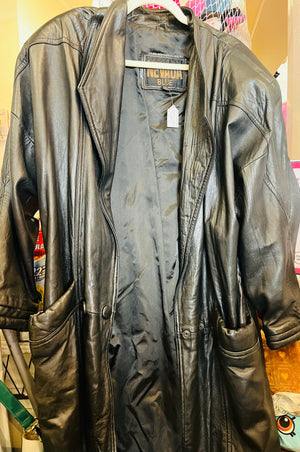 VTG 1980s Nevada Black L/S Leather Trench w Shoulder Pads