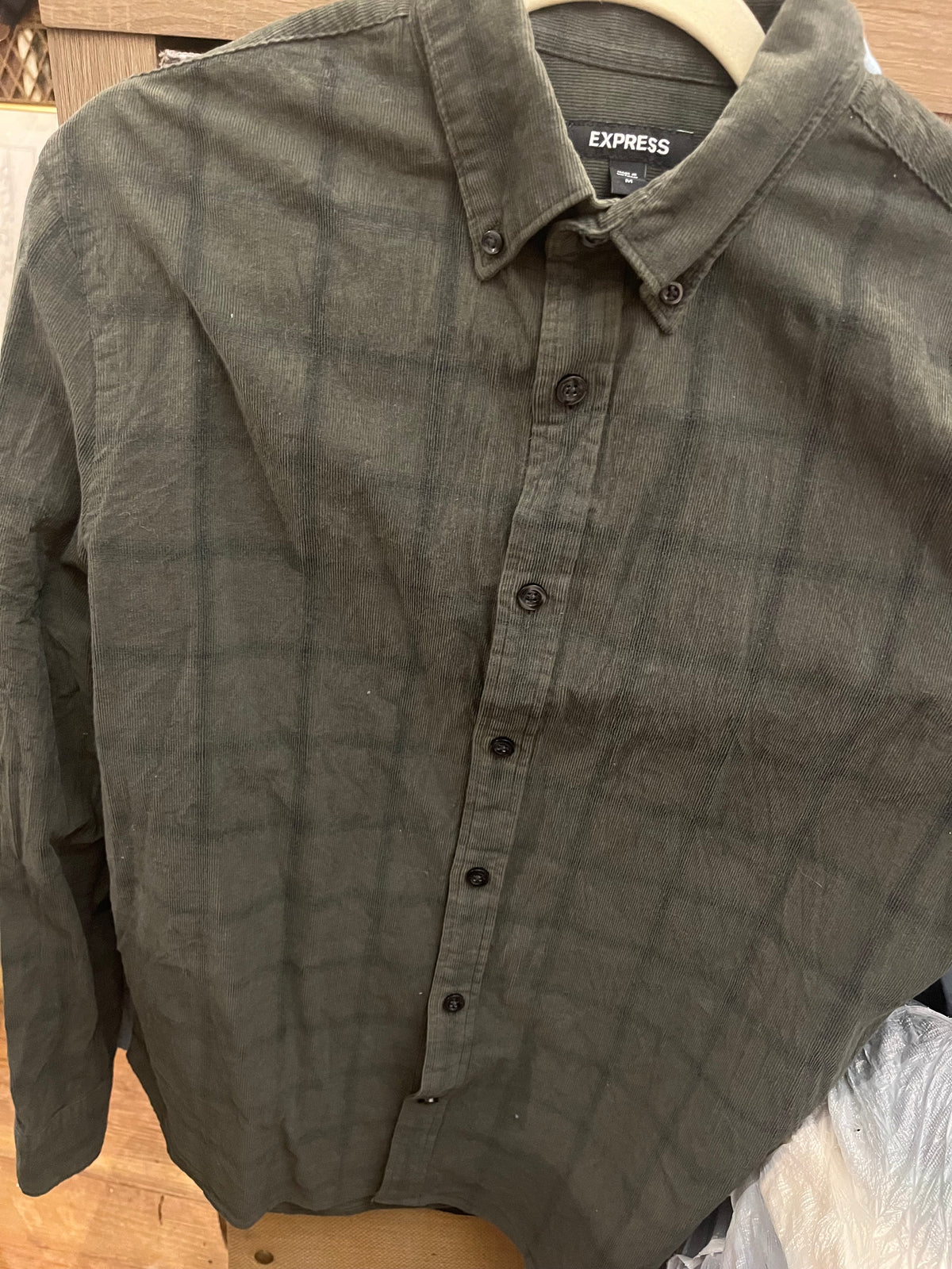 Express Used Green Flannel Micro Cordoroy SzM (Youth)