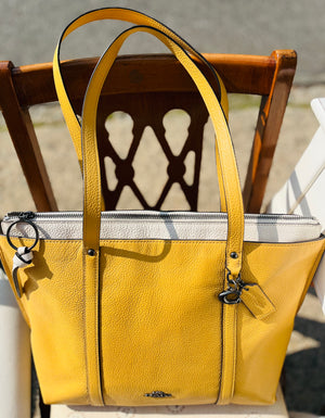 COACH Vtg Yellow w White Band 16” Large Zip Shoulder Bag Purse GR8 Used Condition!