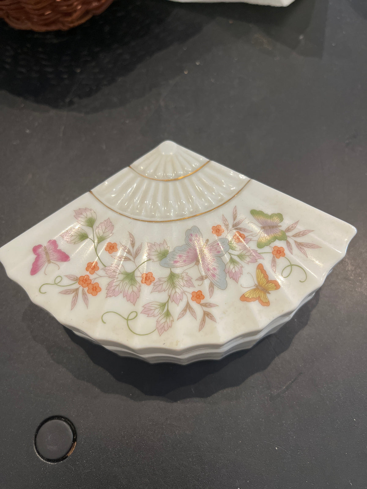 Avon Floral Butterfly Porcelain 1980 Japan Fan Holder w Top