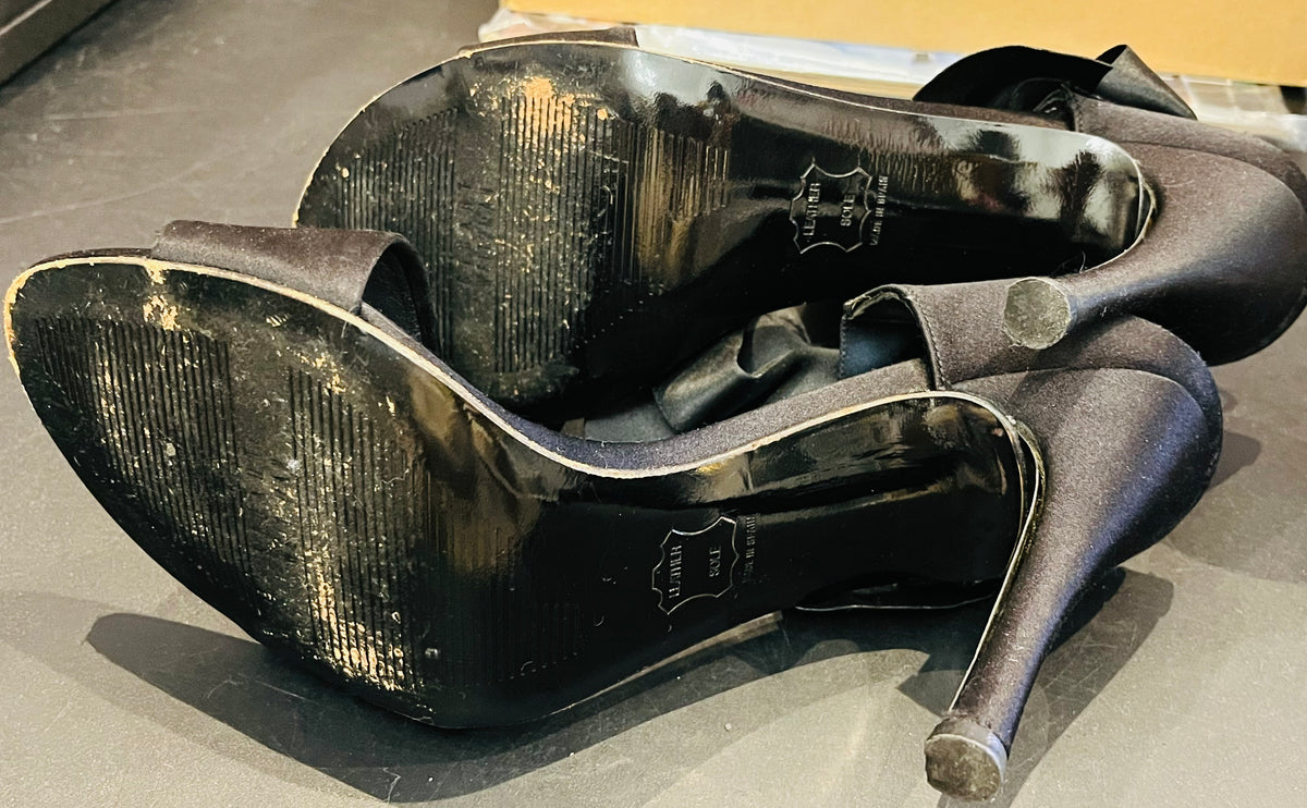 Stuart Weitzman Black Satin Strappy High Heels - sz10M Gently Used NO BOX