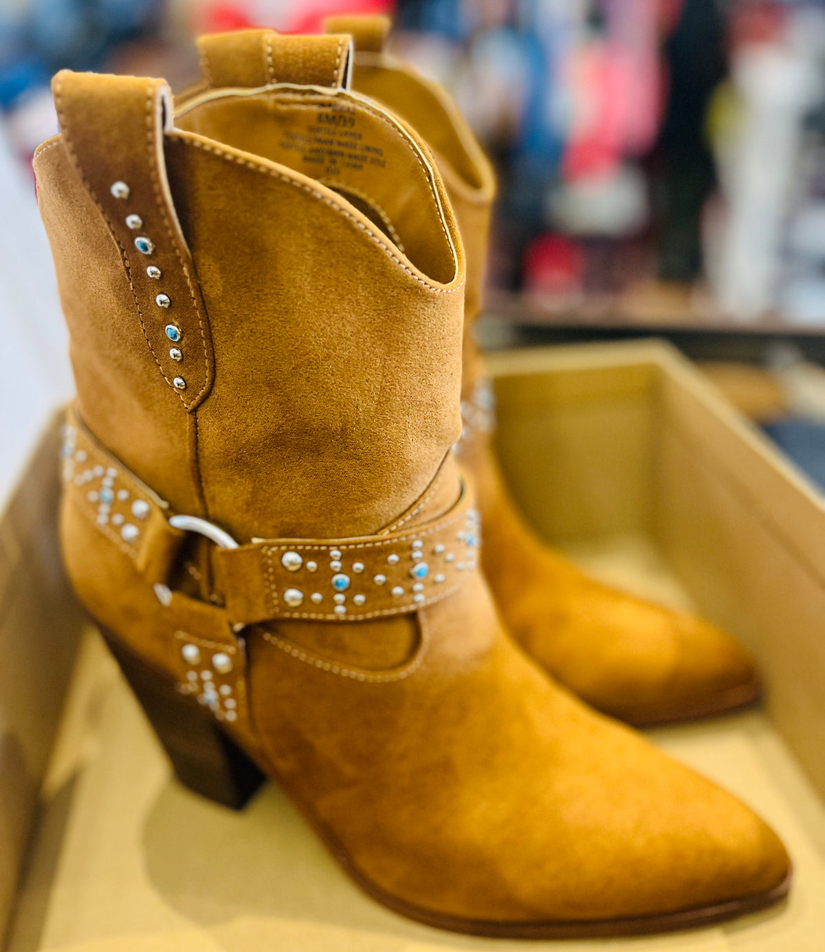 Jessica Simpson Koxia 2 Turquoise Stud Tan Western Pointed Toe Block Heel Boots sz 8M w Original Box