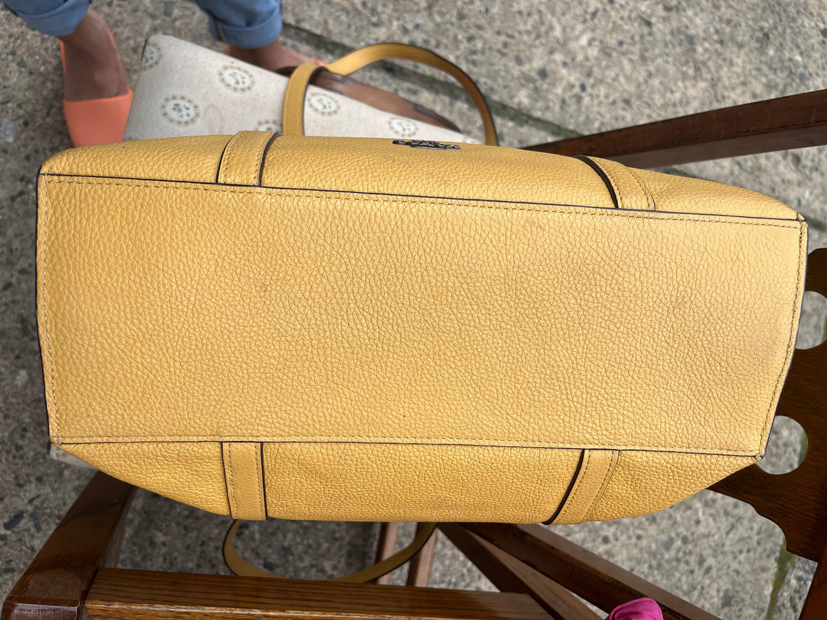 COACH Vtg Yellow w White Band 16” Large Zip Shoulder Bag Purse GR8 Used Condition!