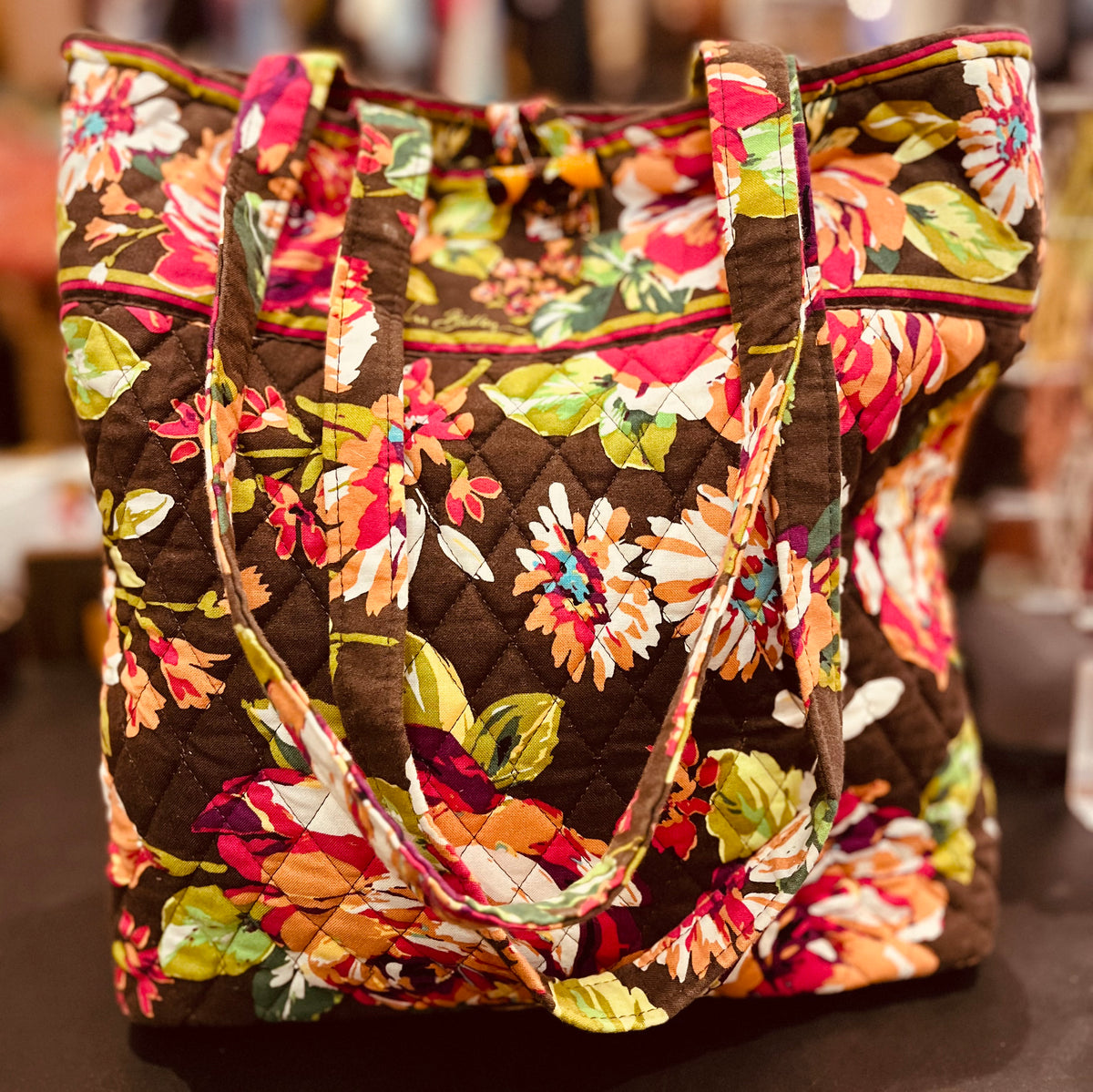 Vera Bradley 16”x11” English Rose Large Tote w Toggle Gently Used