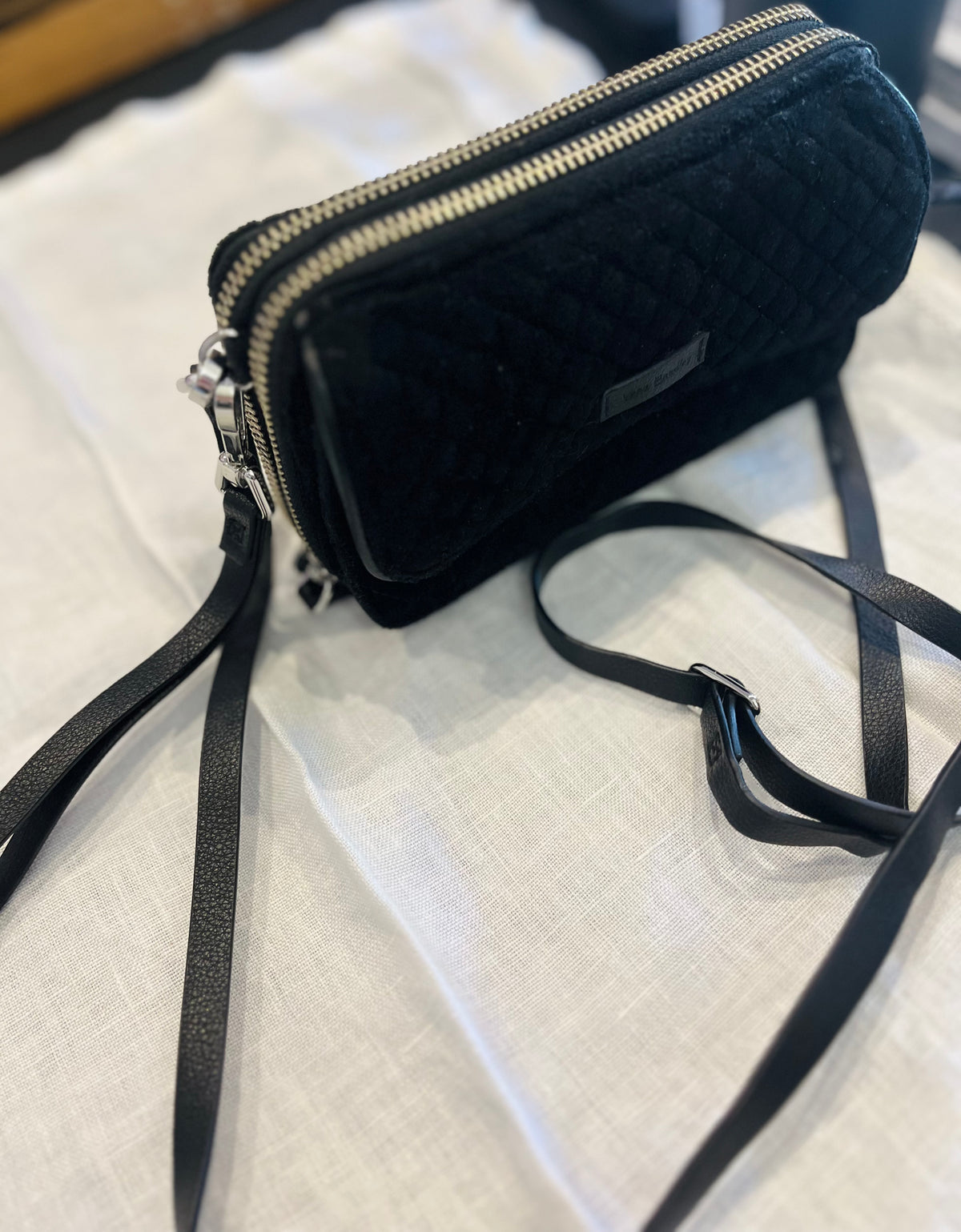 Vera Bradley Classic 6.5” RFID All-in-One Crossbody Wallet Adjustable Strap BLACK 🔥