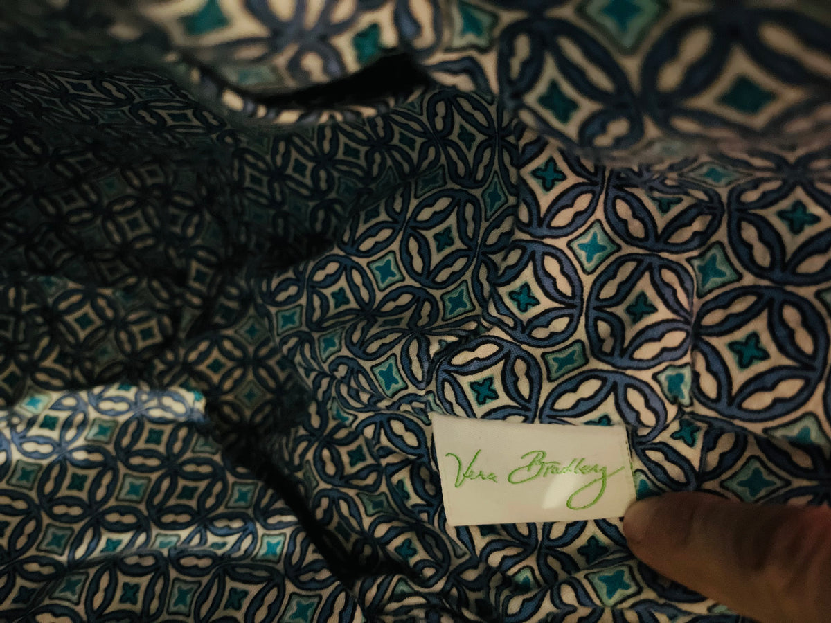 Vera Bradley Mod Blue Floral Pattern 12”x13” Shoulder Bag Magnetic Snap Closure