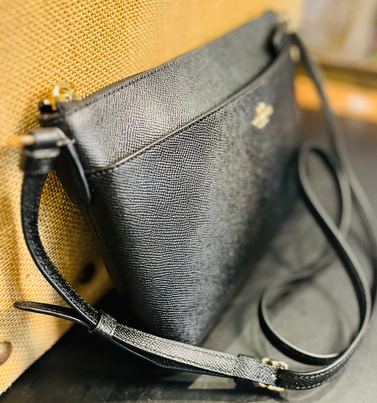 COACH Black Kitt Messenger Crossgrain Crossbody Strap Like Brand New!