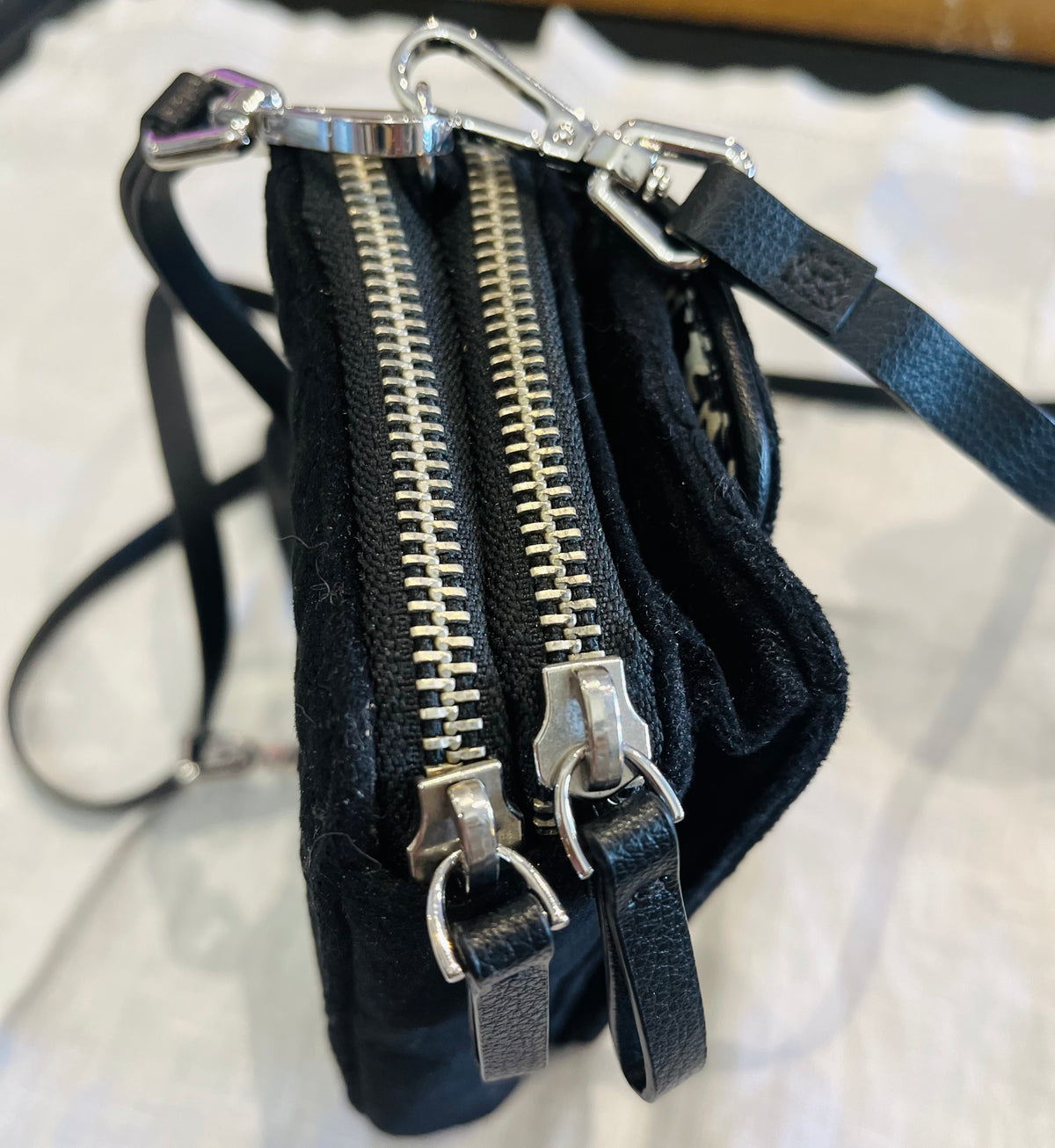 Vera Bradley Classic 6.5” RFID All-in-One Crossbody Wallet Adjustable Strap BLACK 🔥