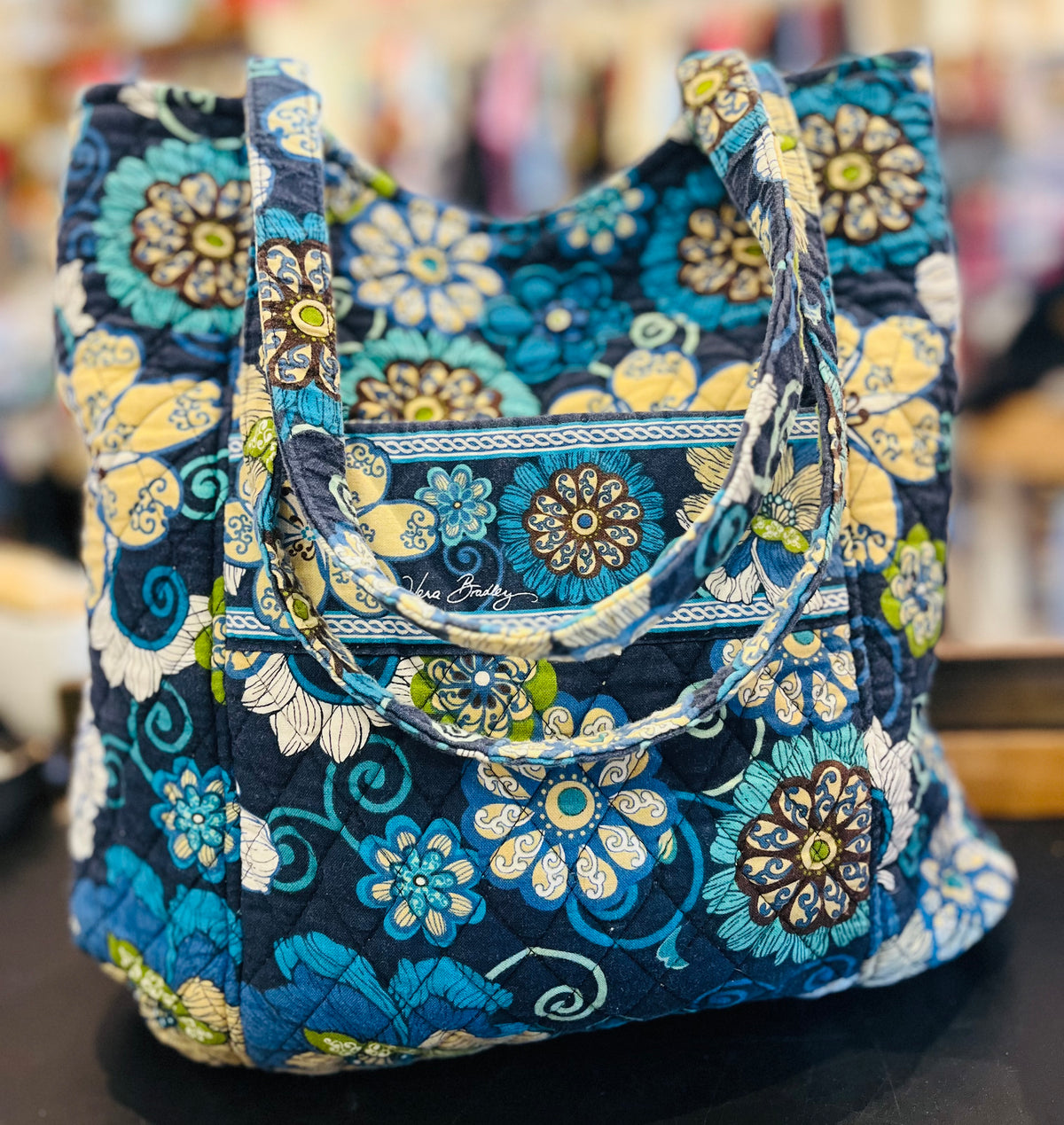 Vera Bradley Mod Blue Floral Pattern 12”x13” Shoulder Bag Magnetic Snap Closure