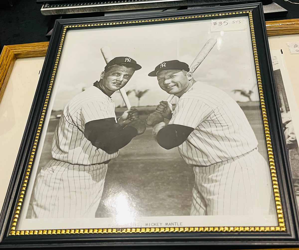 Roger Maris and Mickey Mantle NY Yankees B&amp;W Photo in Black Beaded Plastic Frame 8.5x11”