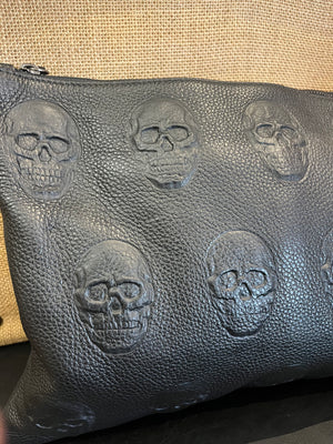 IO Pelle 14” Black Skulls Shoulder Zip Bag Italian Leather Exc Condition! used
