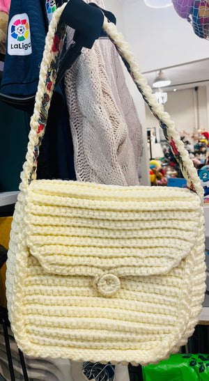 Hand Crocheted Off White Shoulder Bag Purse 9”x9” with Berry Floral Lining 🔥