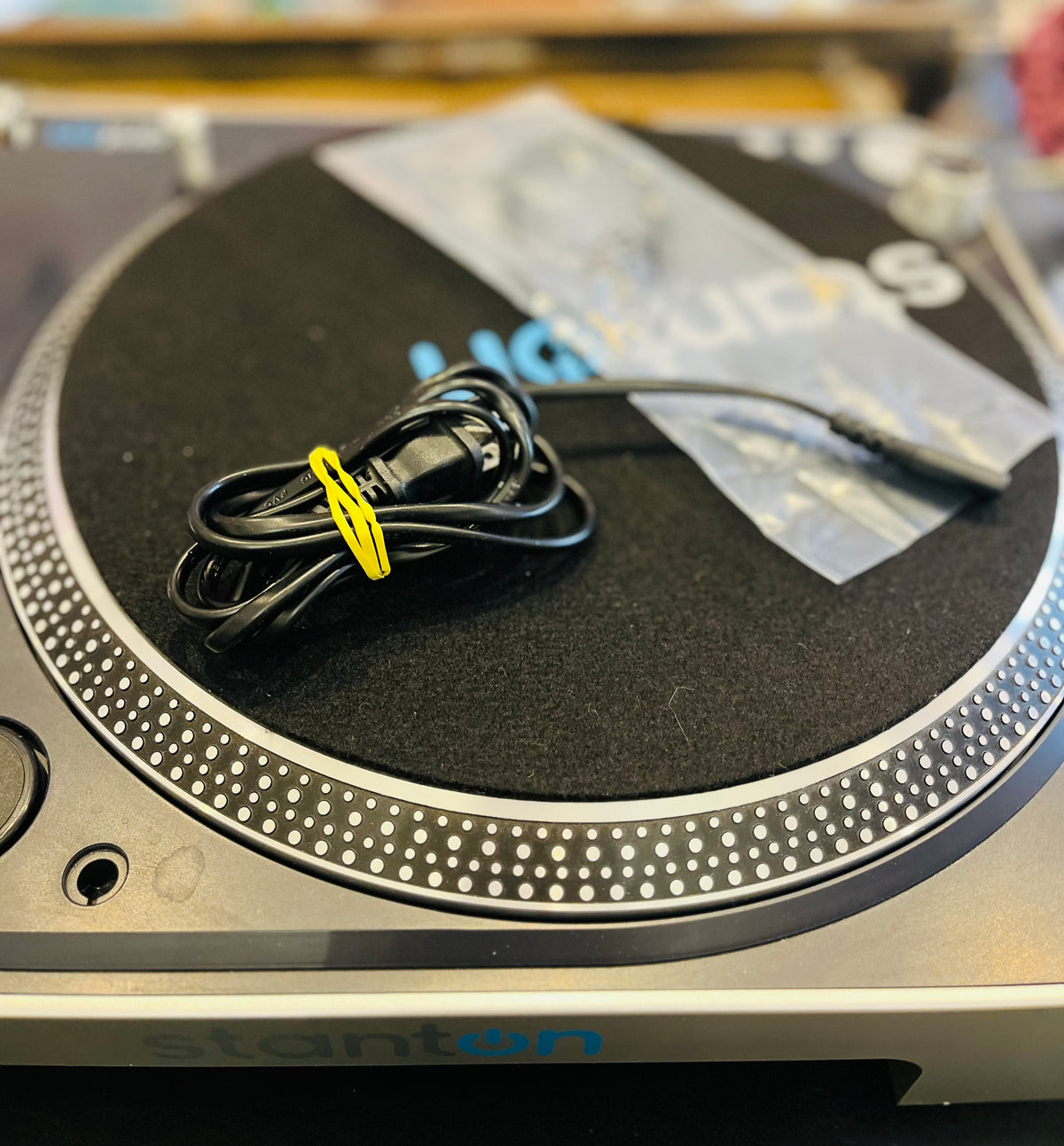 STANTON T6.0 Turntable Direct-Drive Motor Vinyl Record Player w Power Cord and Soft Cover