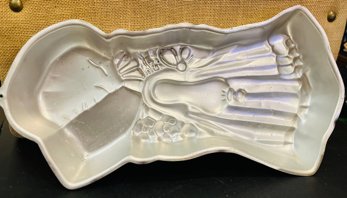 VTG Holly Hobby Aluminum 16”x9” Cake Tin Wilton Unmarked