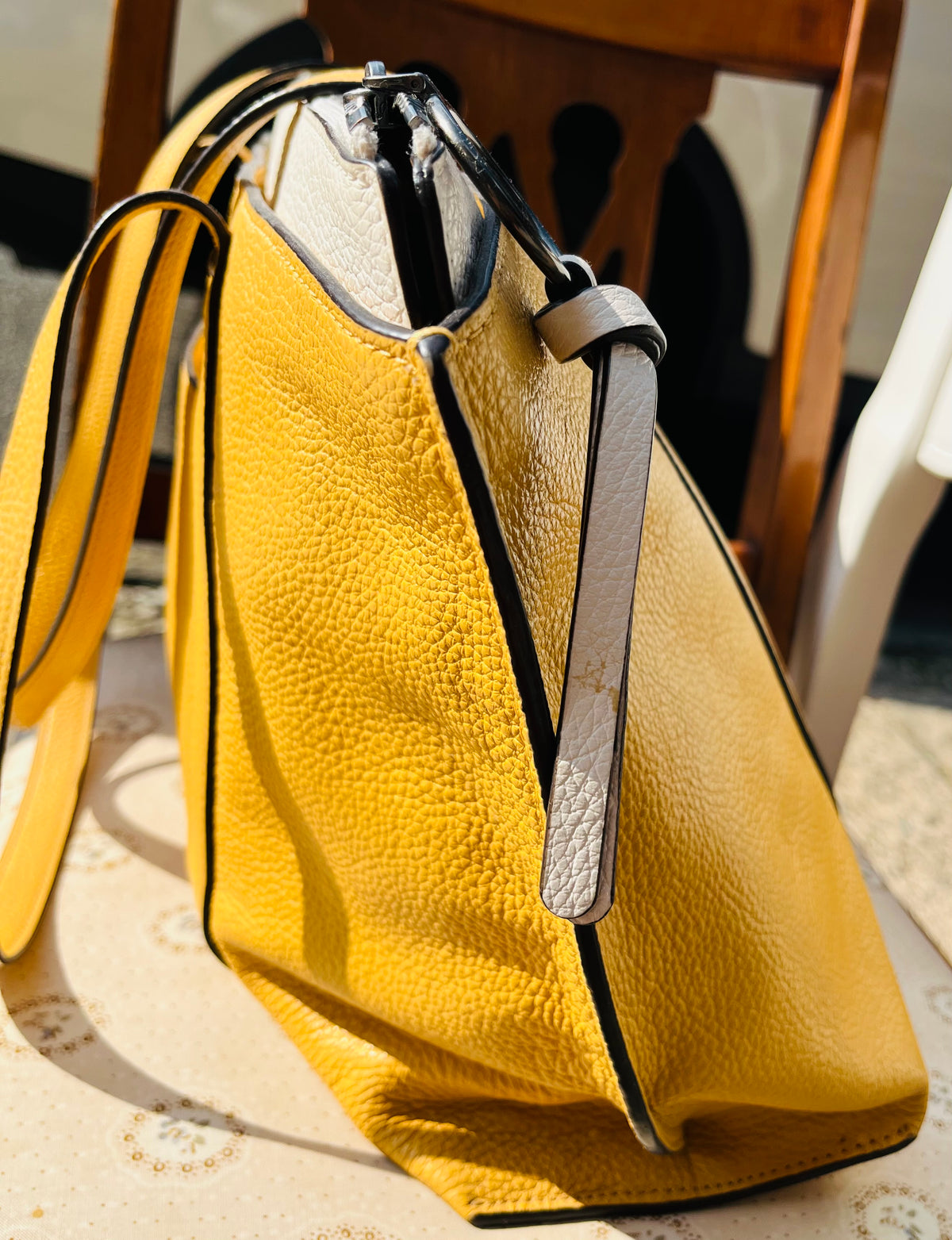 COACH Vtg Yellow w White Band 16” Large Zip Shoulder Bag Purse GR8 Used Condition!