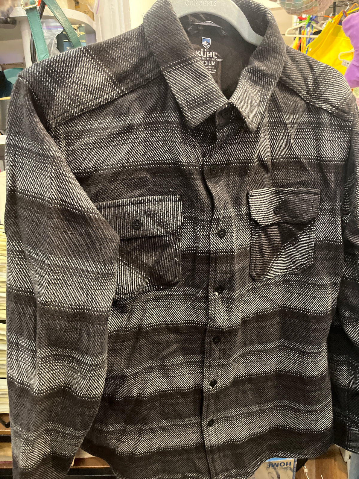 KUHL used Heavyweight Flannel Bl/Gr size Medium Button Up
