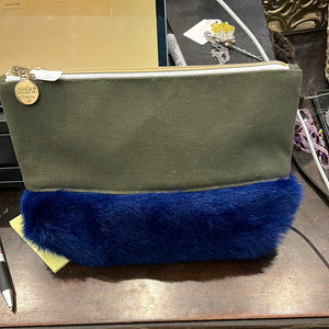 USED Christen & Maxwell Faux Fur Purse Zip up