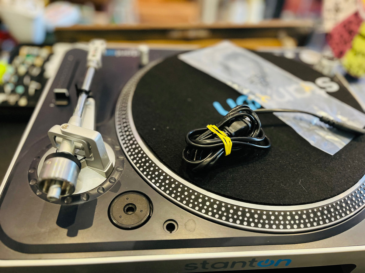 STANTON T6.0 Turntable Direct-Drive Motor Vinyl Record Player w Power Cord and Soft Cover