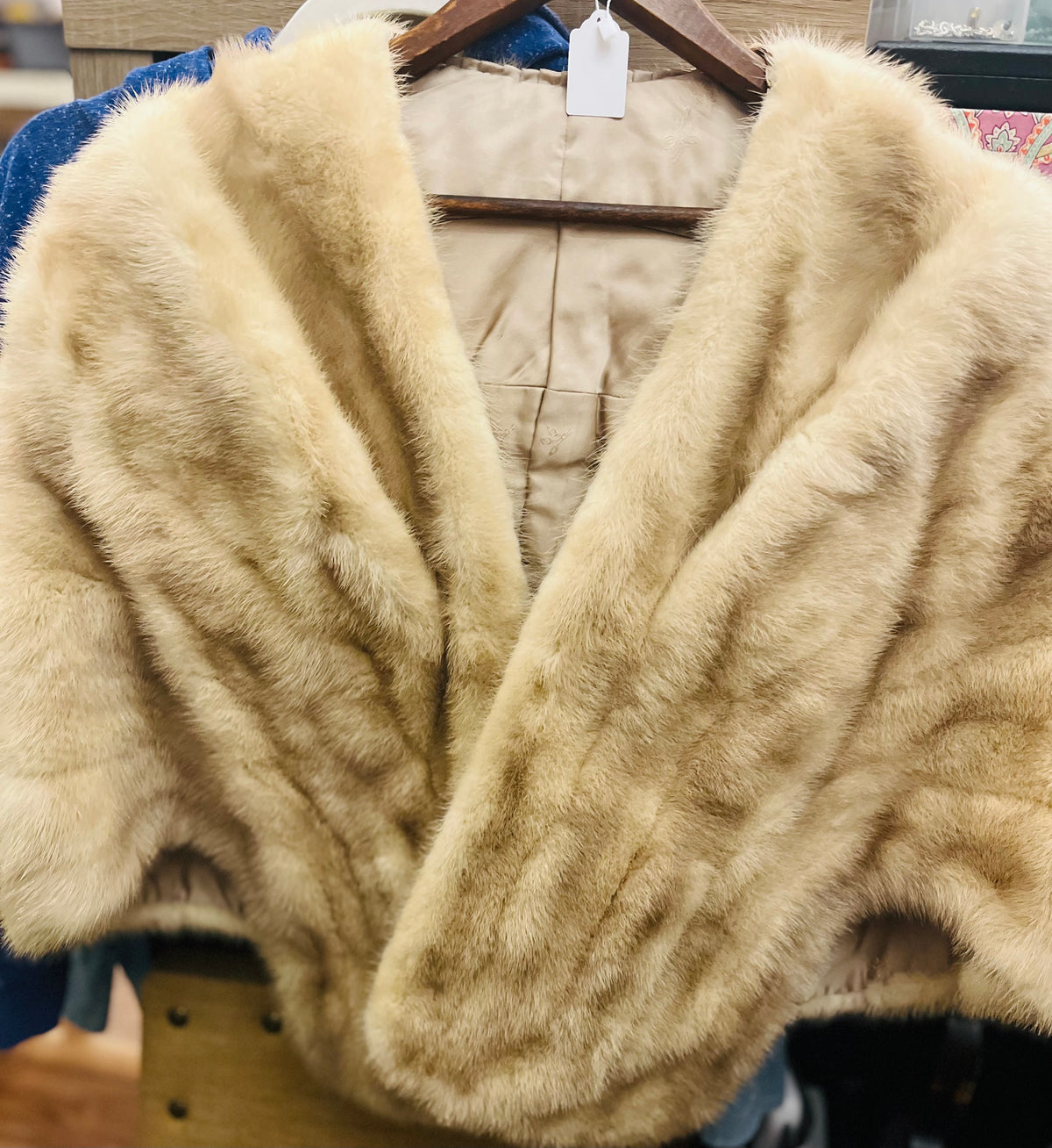 VTG C Morrissey Mink Fur Cape Tan - Great Condition!