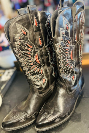 Coconuts Cow Girl Black Boots Sz8M Pointed Toe