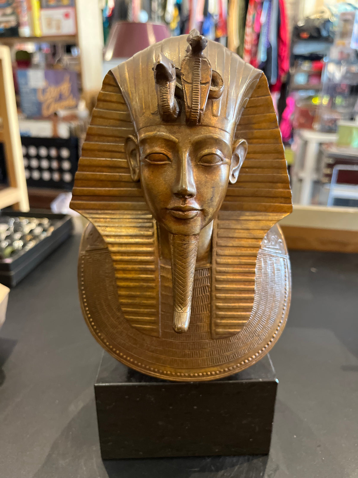 VTG The Gold Mask of Tutankhamun Bust 1978 LENOX Placed on a Stone Base