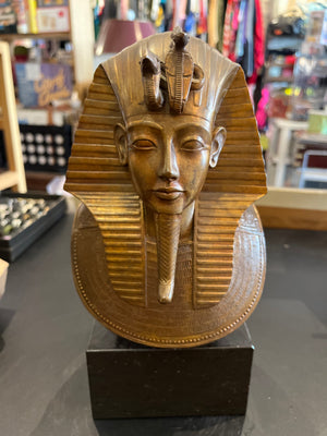 VTG The Gold Mask of Tutankhamun Bust 1978 LENOX Placed on a Stone Base