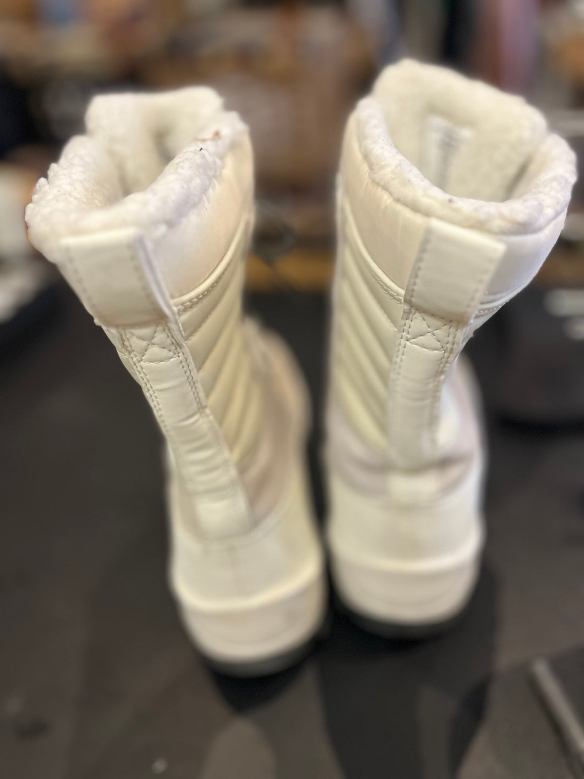 Thermalite White Snow Boots Lace Up Fleece Trim Sz5