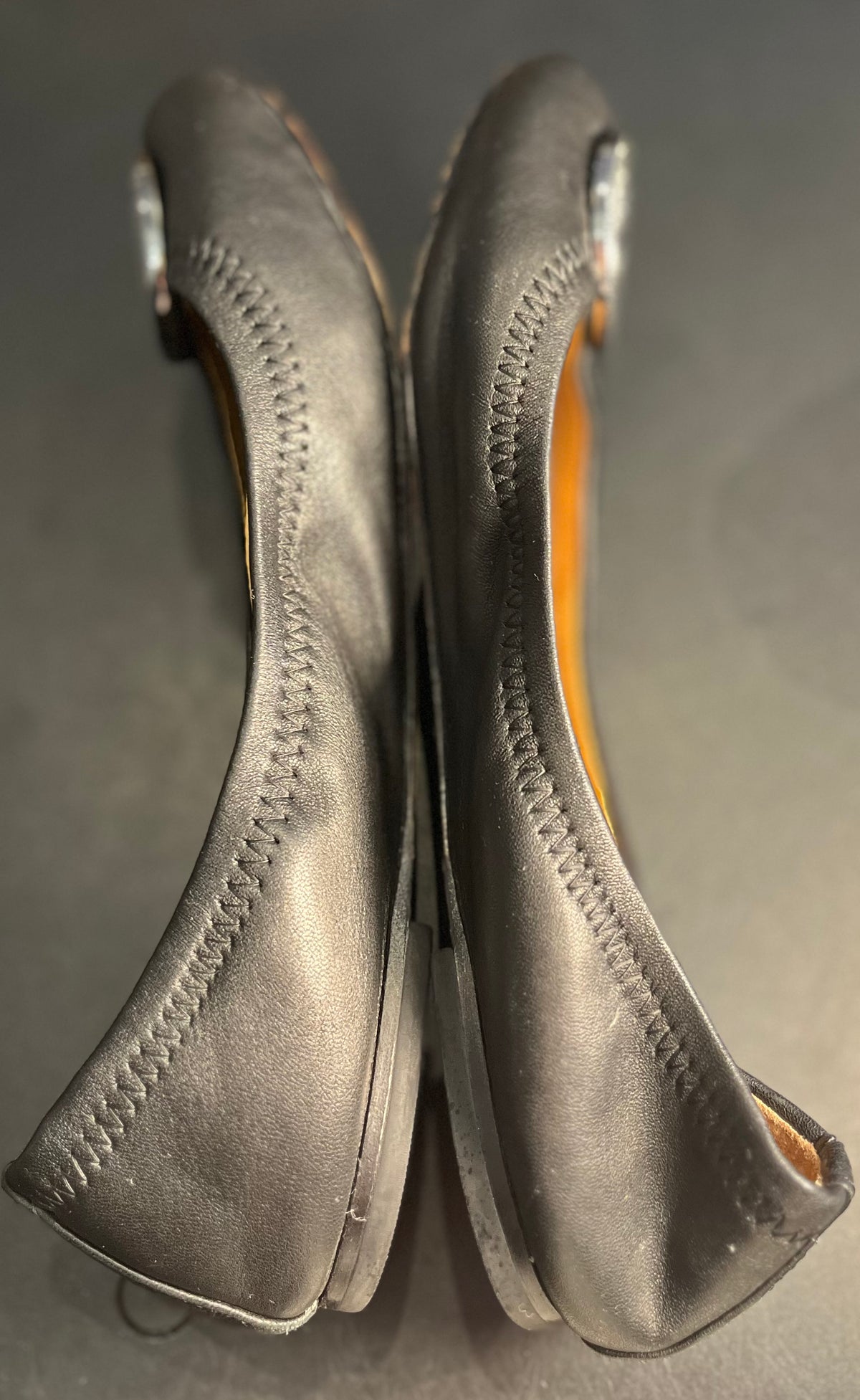 Tory Burch Leather Ballet Shoes in Black Size 6.5 GUC!